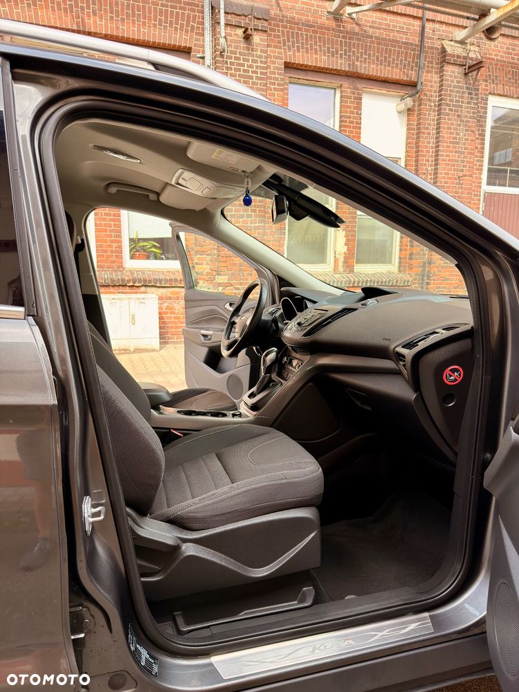 Ford Kuga 2.0 TDCi 4x4 Titanium - 22