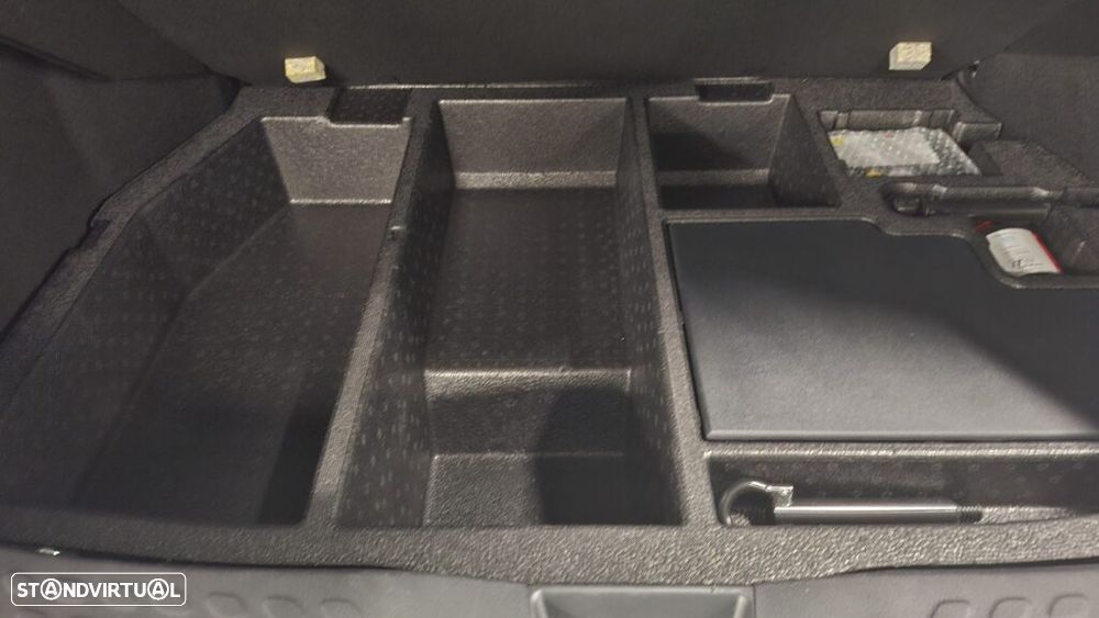 Toyota C-HR 2.0 Hybrid Lounge - 19