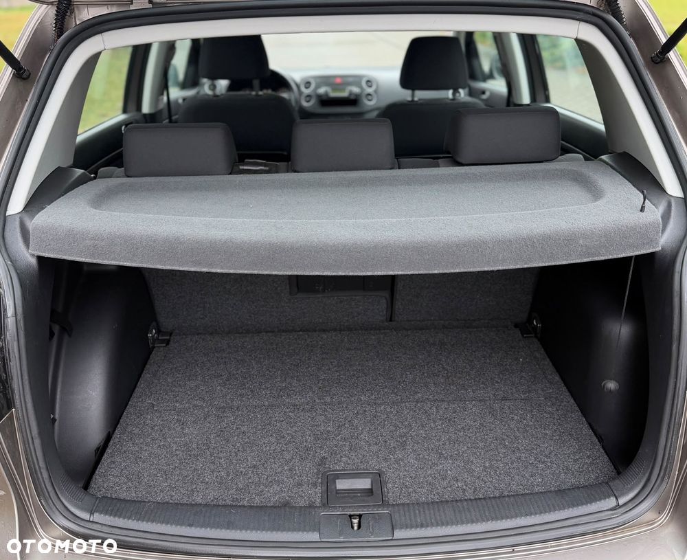 Volkswagen Golf - 12