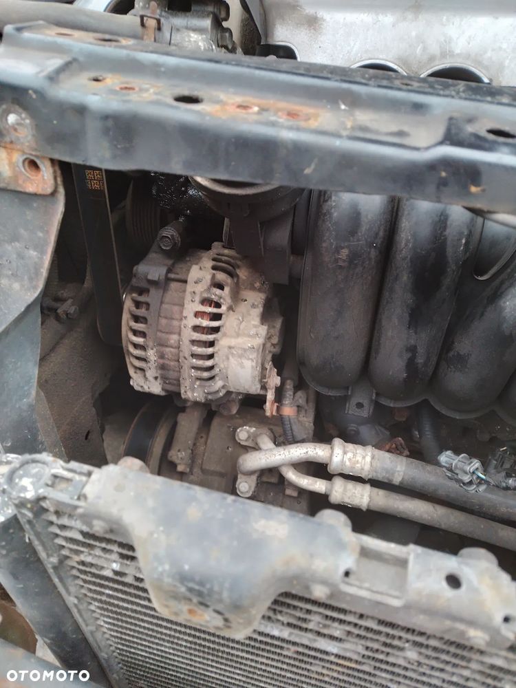 HONDA STREAM 00-03 NH629M, K20A1 2.0 16V  BŁOTNIK LEWY PRAWY PRZÓD - 29