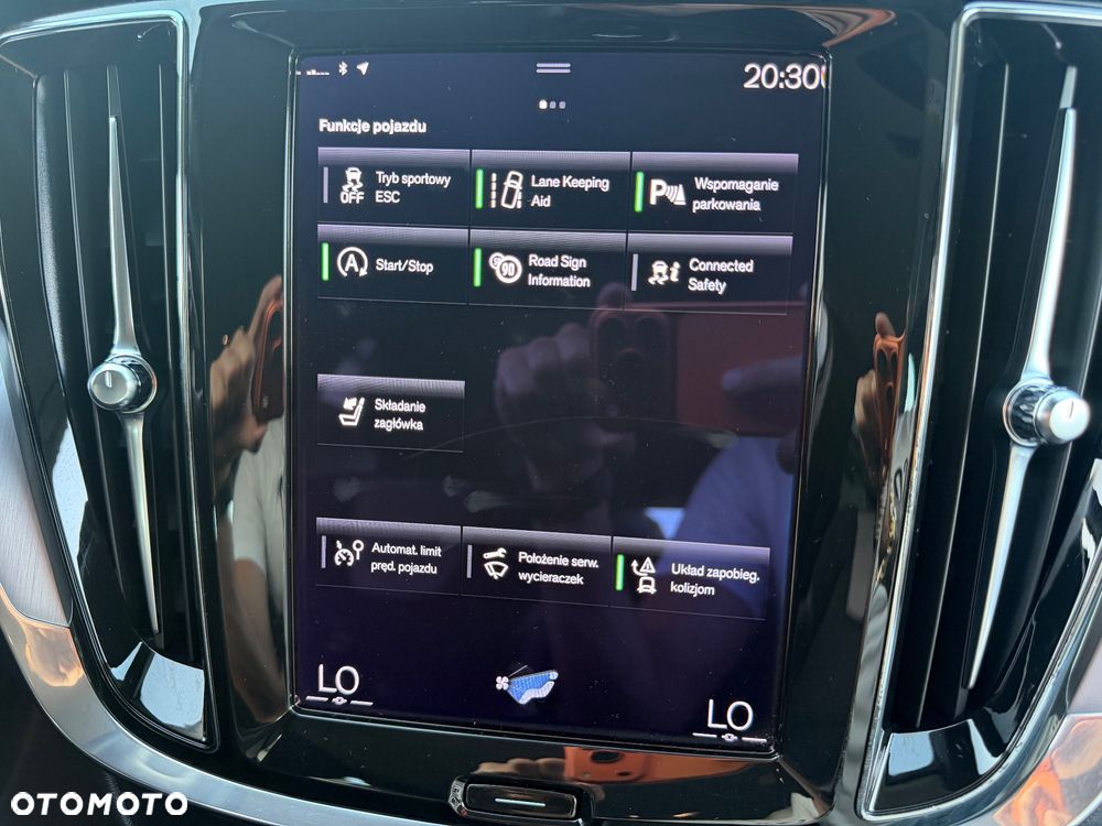 Volvo V60 Cross Country D3 Geartronic Momentum - 37