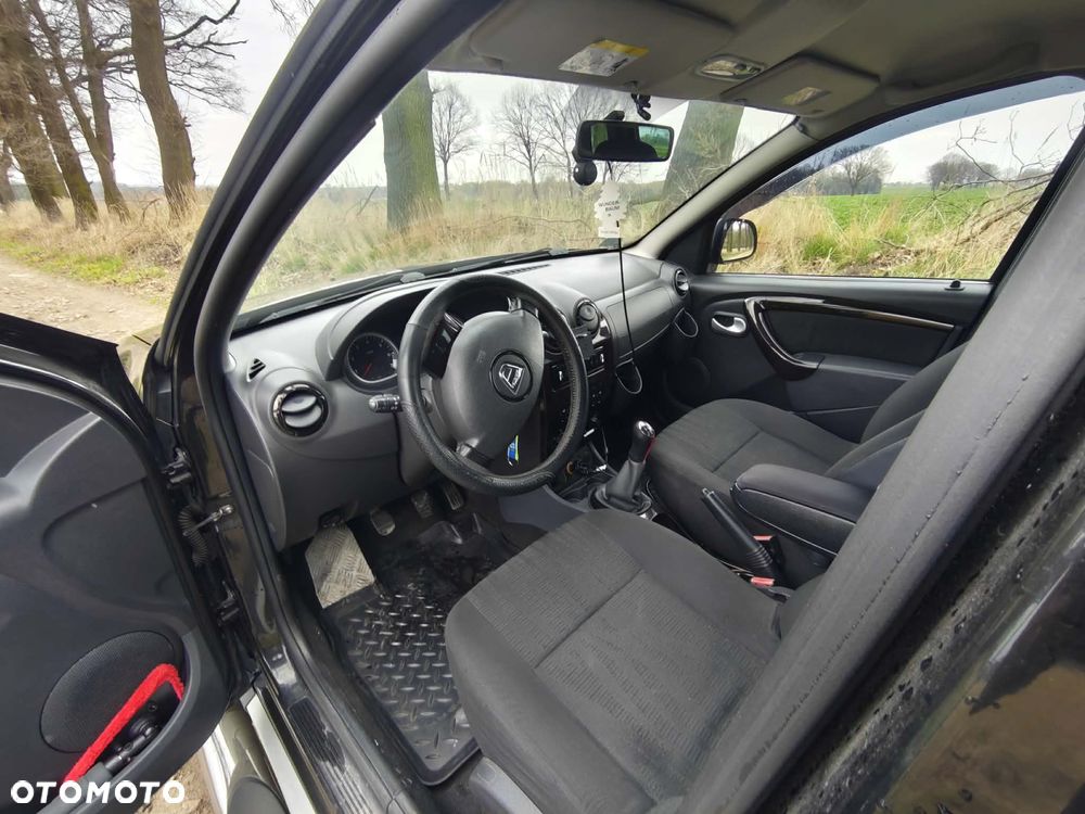 Dacia Duster 1.6 Laureate - 15