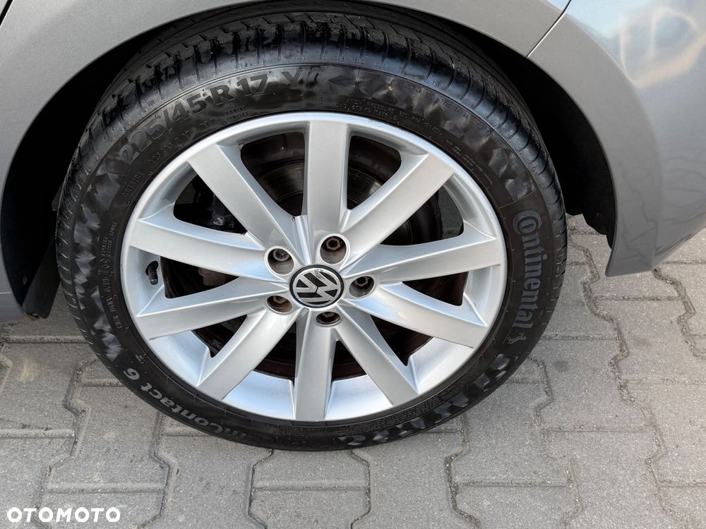 Volkswagen Golf - 21