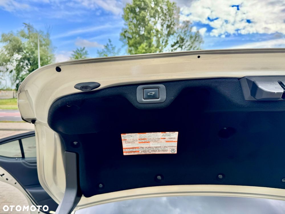 Lexus ES 300h Prestige - 20