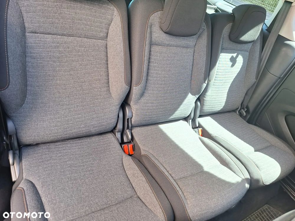 Citroën Berlingo Multispace PureTech 110 SHINE - 16