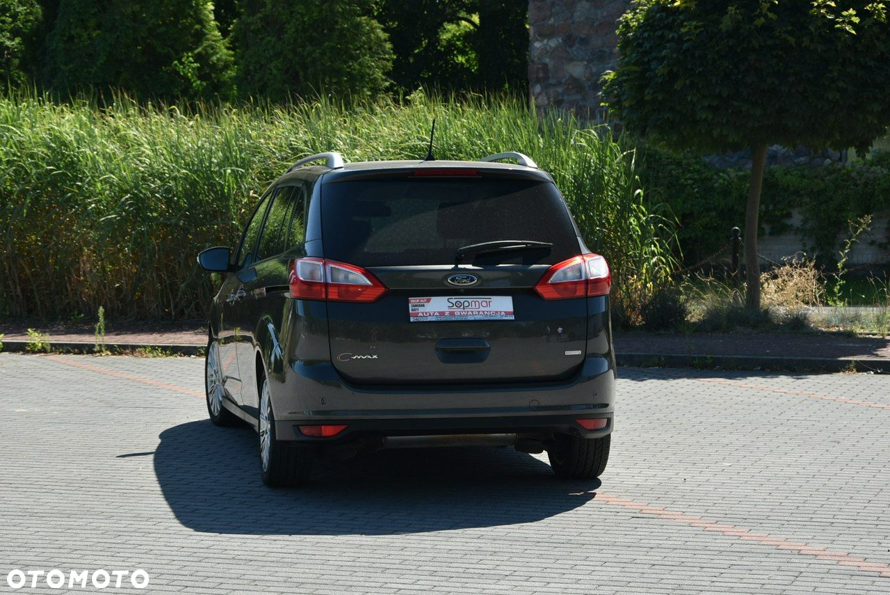 Ford Grand C-MAX - 24
