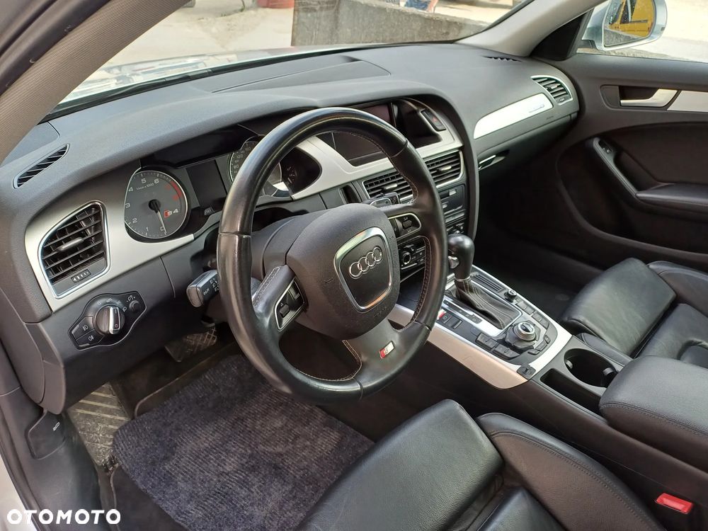 Audi S4 Avant S tronic - 14