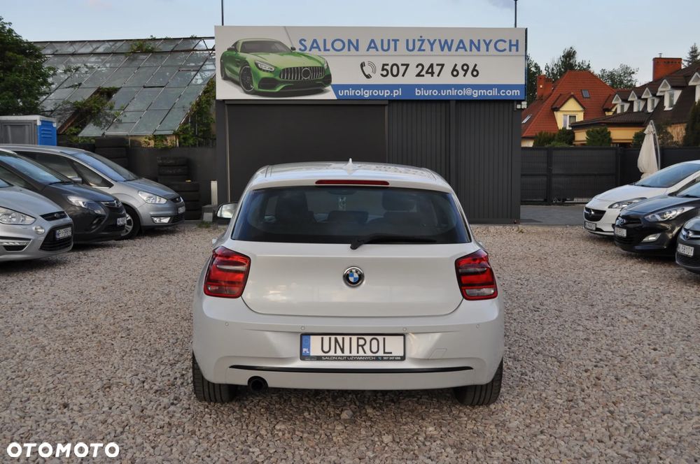 BMW Seria 1 116i - 8