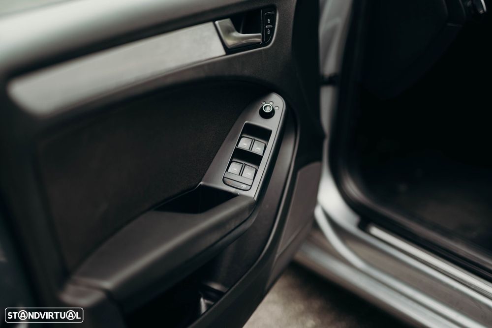 Audi A4 Avant 2.0 TDI Advance - 13