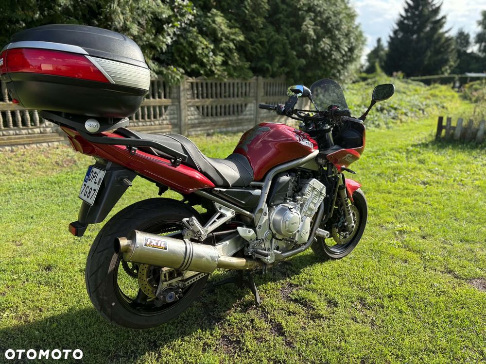 Yamaha FZS - 2