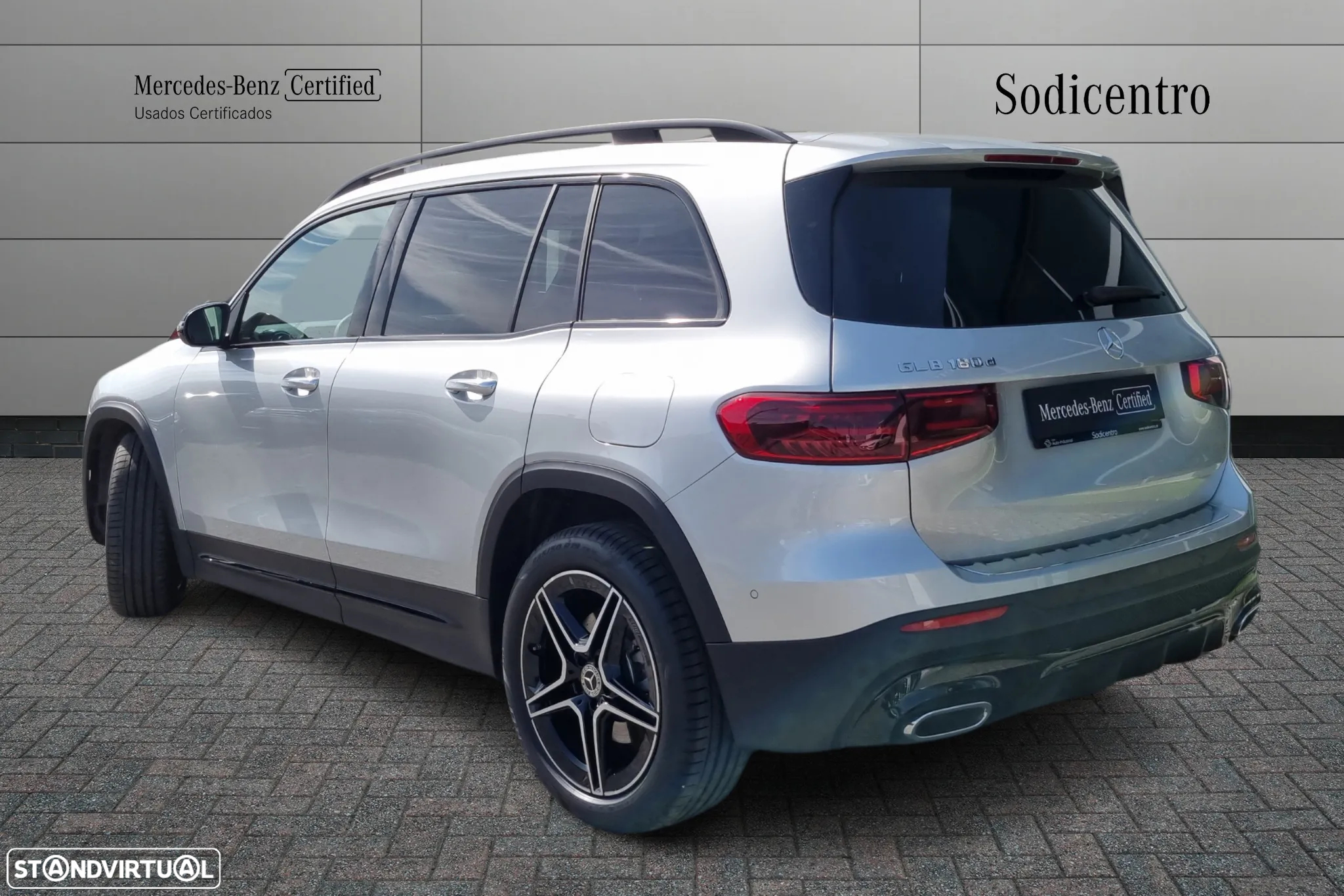 Mercedes-Benz GLB 180 d AMG Line - 3