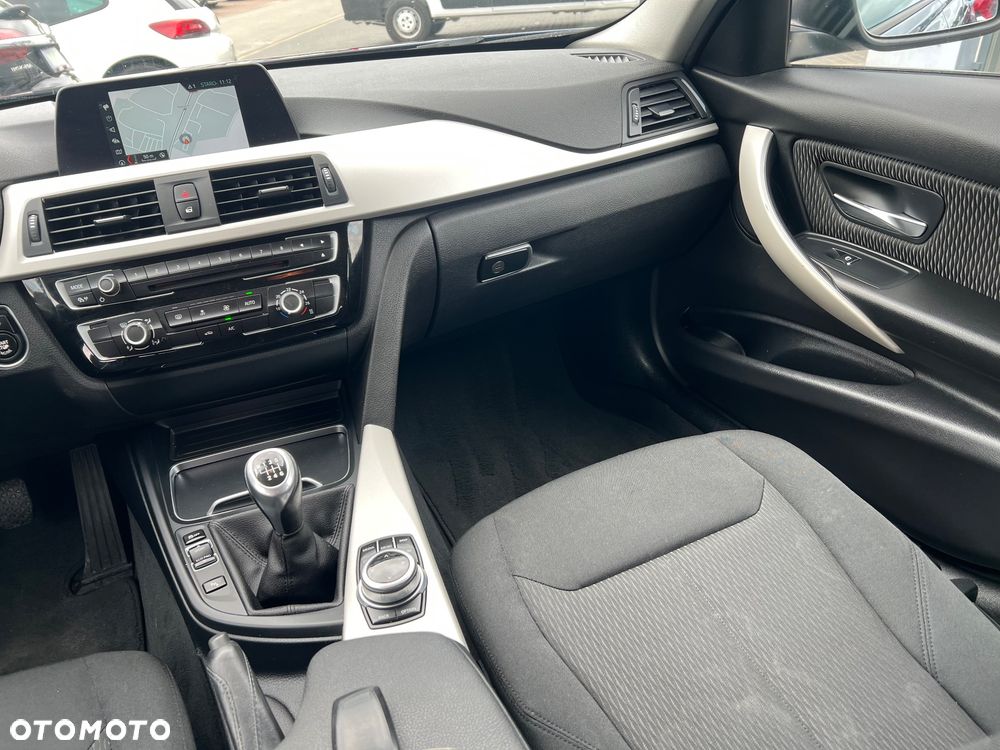 BMW Seria 3 318i Edition Luxury Line Purity - 20