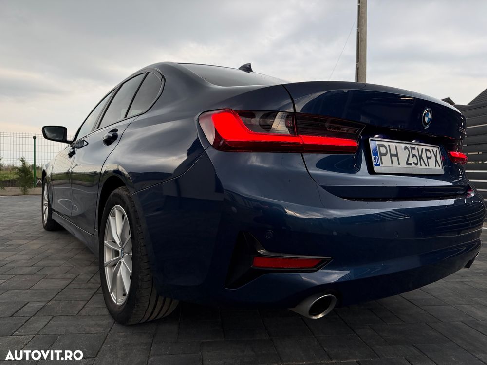 BMW Seria 3 330e Aut. Luxury Line - 3