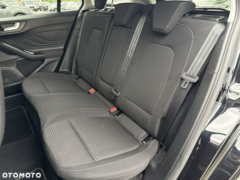 Ford Focus - 17