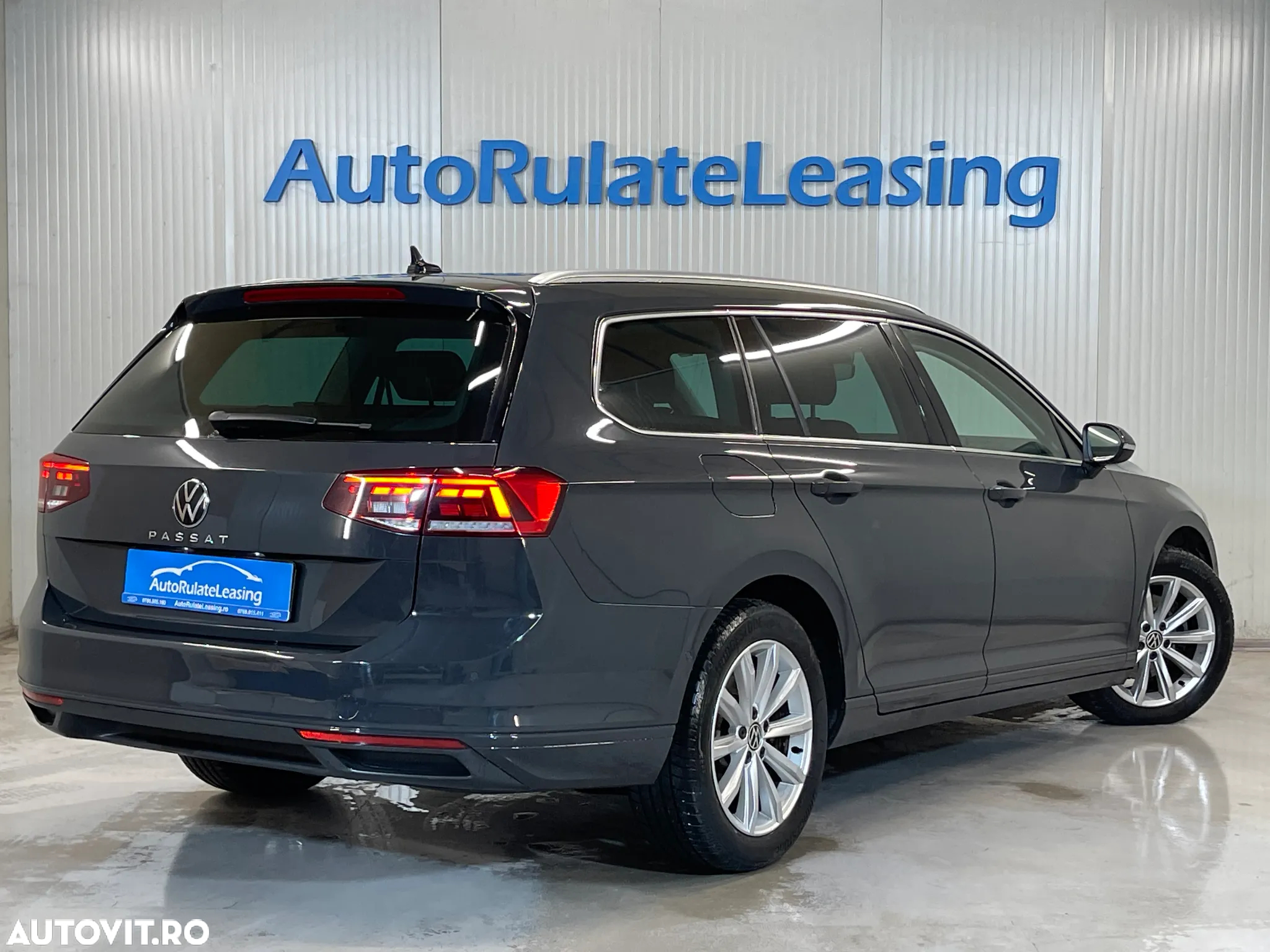 Volkswagen Passat Variant 2.0 TDI DSG Comfortline - 3