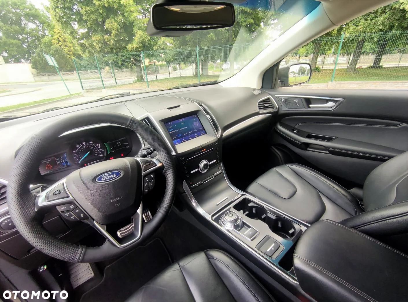 Ford Edge - 8
