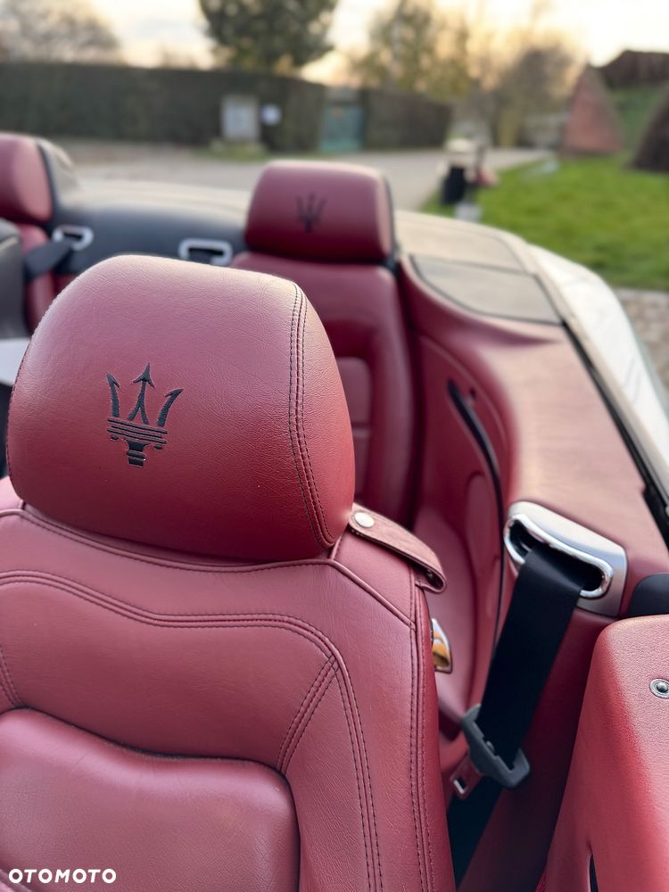 Maserati GranCabrio - 18