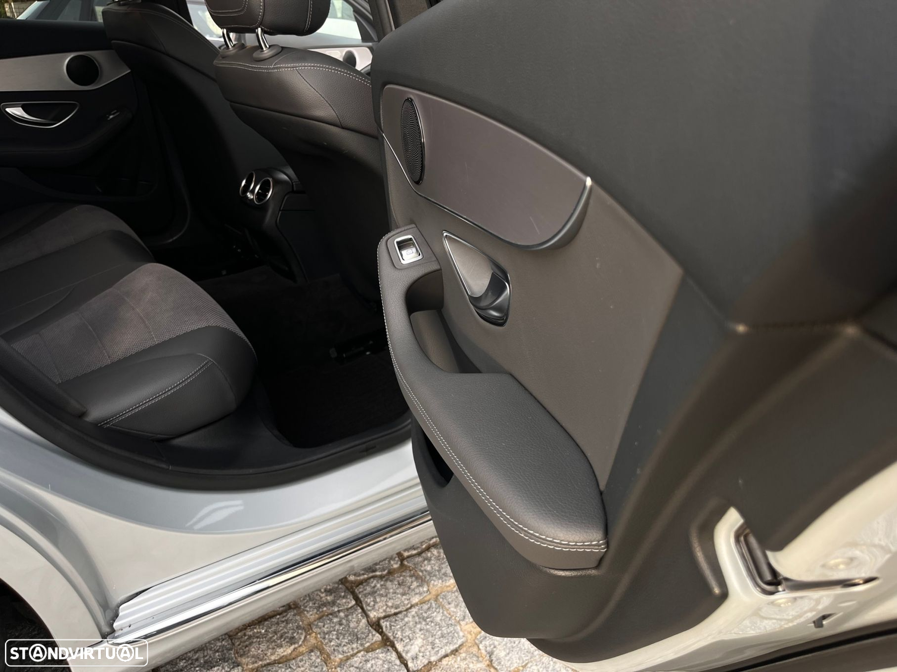 Mercedes-Benz C 300 de Avantgarde - 41