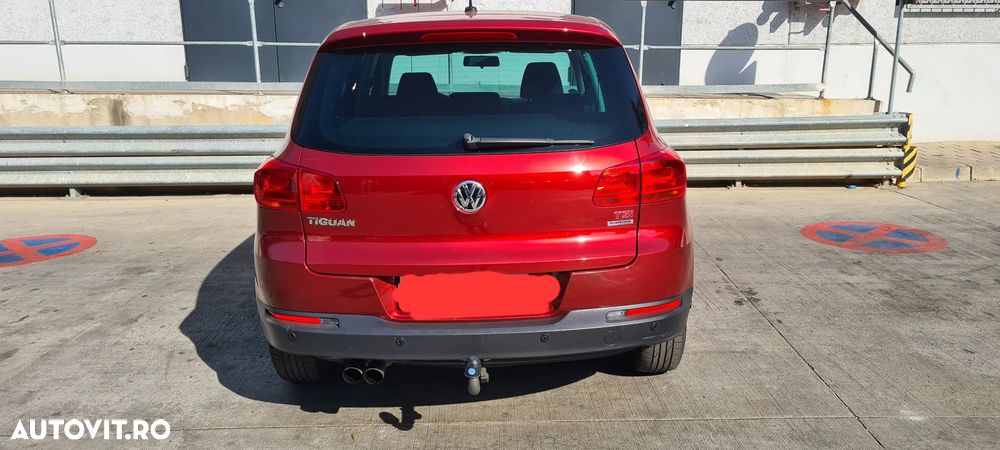 Volkswagen Tiguan - 4