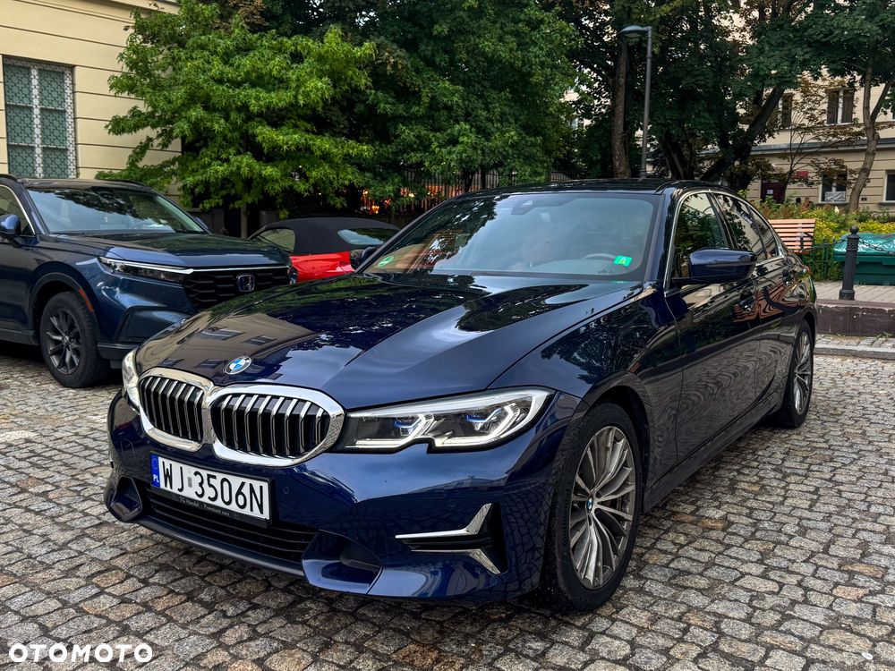 BMW Seria 3 330i xDrive Luxury Line - 1