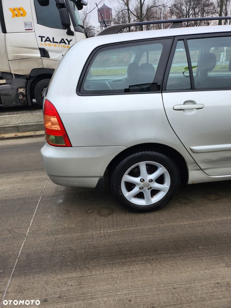 Toyota Corolla 1.6 VVT-i Sol (air6) - 22