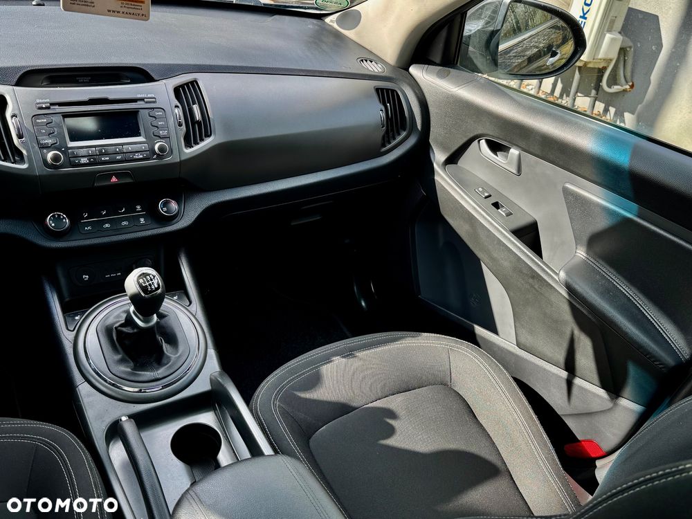 Kia Sportage 2.0 CRDI AWD Fifa World Cup Edition - 6