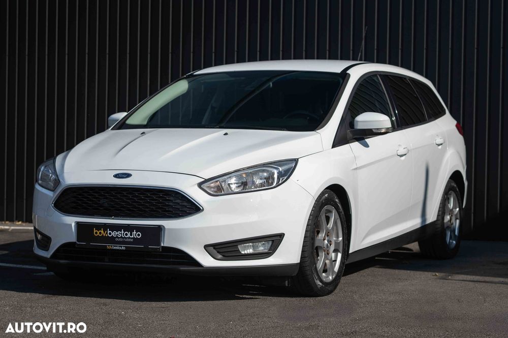 Ford Focus 1.5 TDCi Powershift Titanium - 21