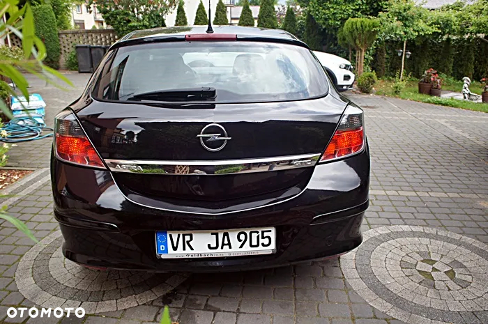 Opel Astra GTC 1.6 - 20