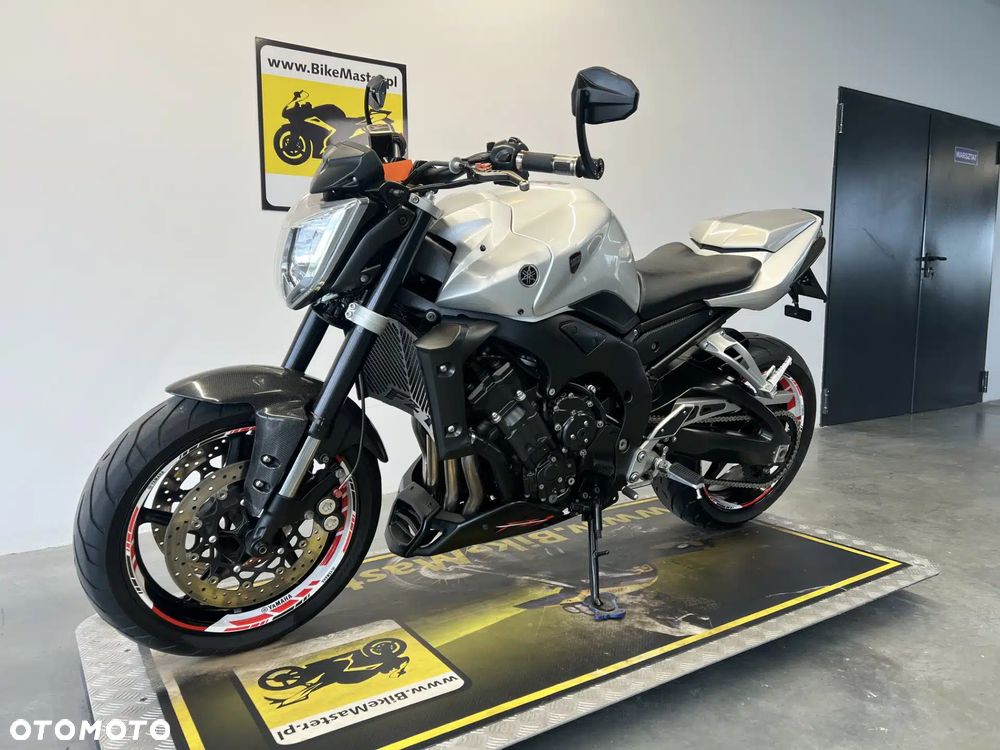 Yamaha FZ - 4