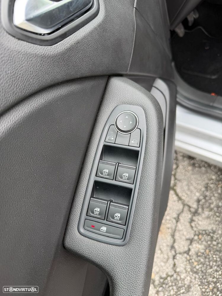 Renault Clio 1.0 TCe Evolution - 17