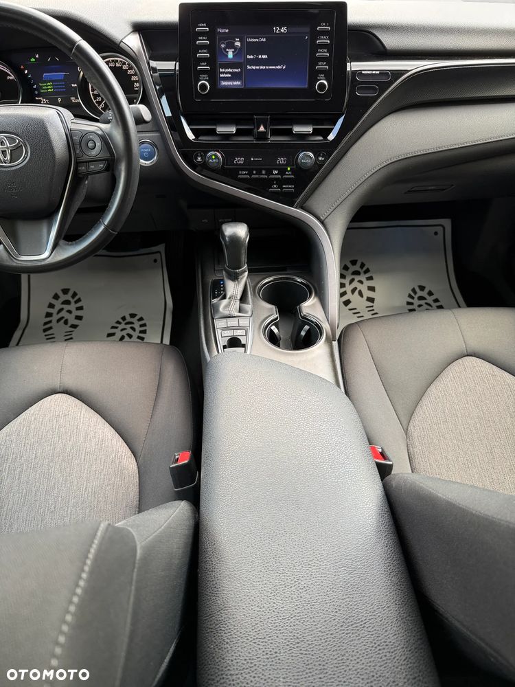 Toyota Camry 2.5 Hybrid Comfort CVT - 13