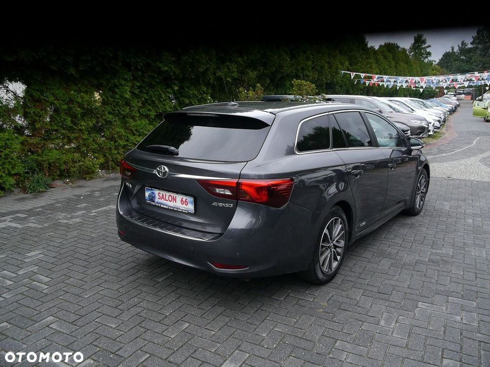 Toyota Avensis 2.0 D-4D Premium - 5