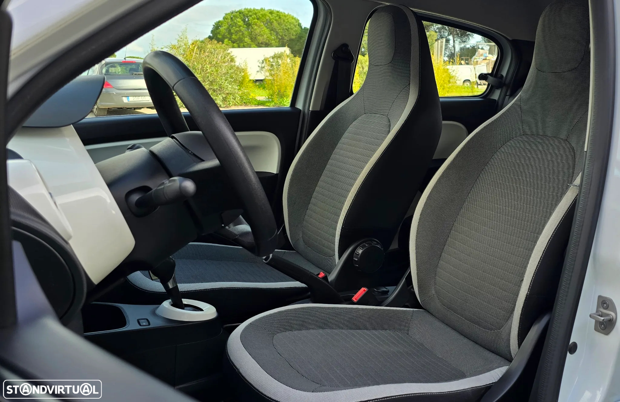 Renault Twingo Z.E. 22 Zen - 11