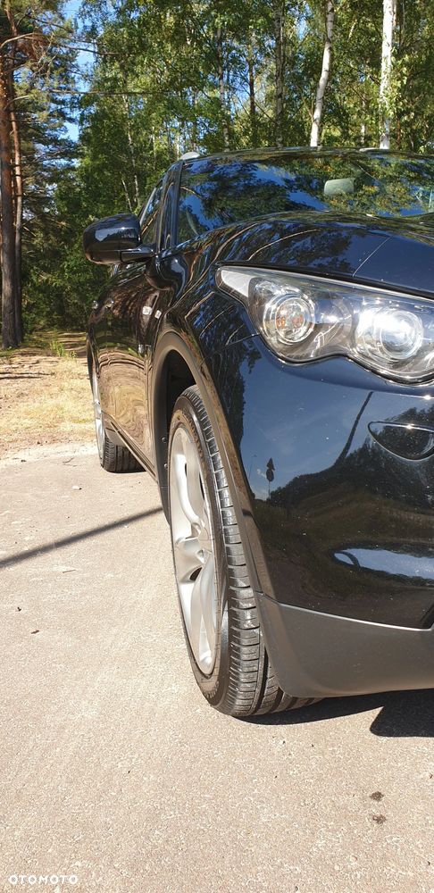 Infiniti QX70 3.7 AWD GT Premium - 4