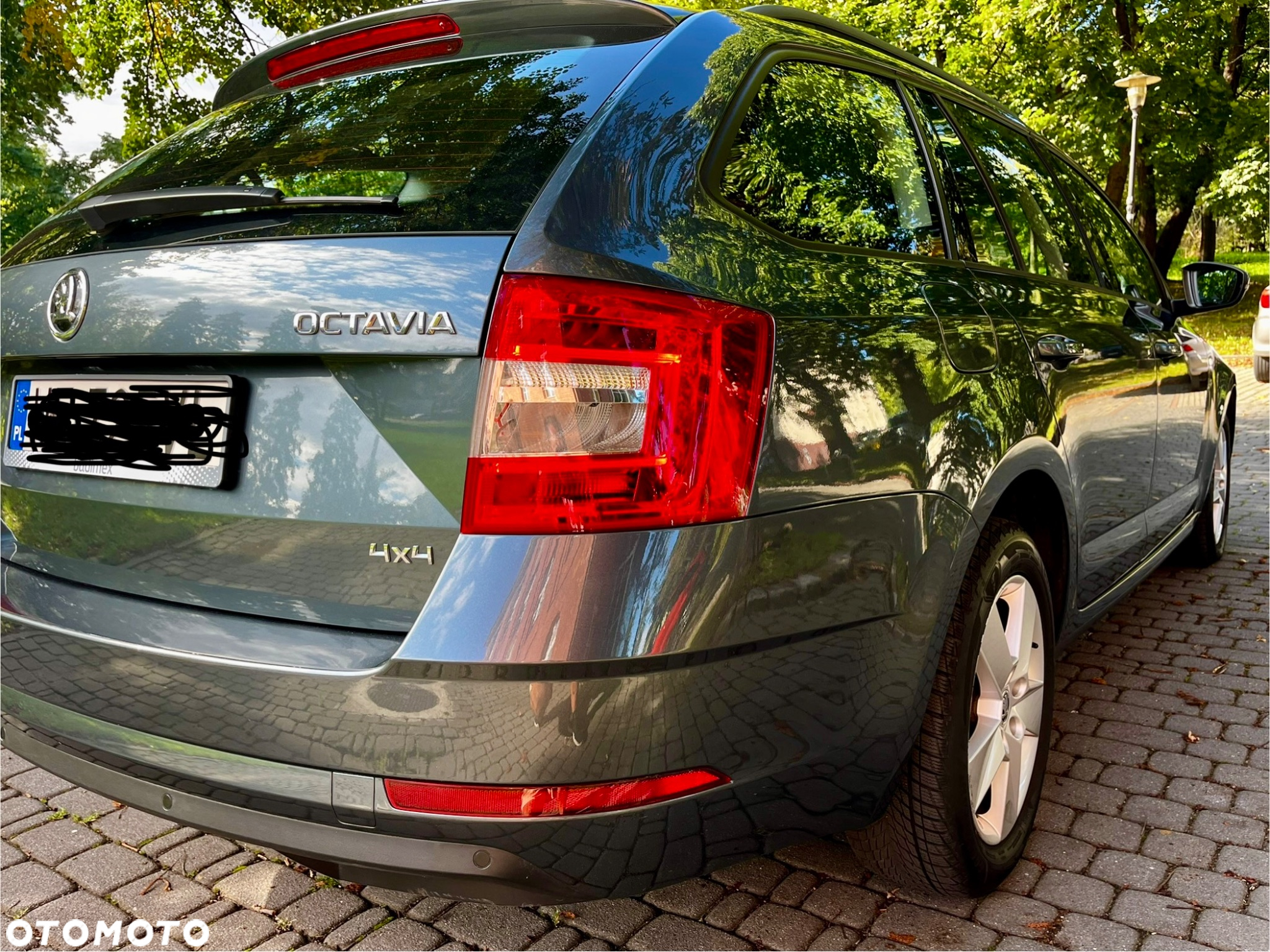 Skoda Octavia 2.0 TDI 4x4 Ambition DSG - 20