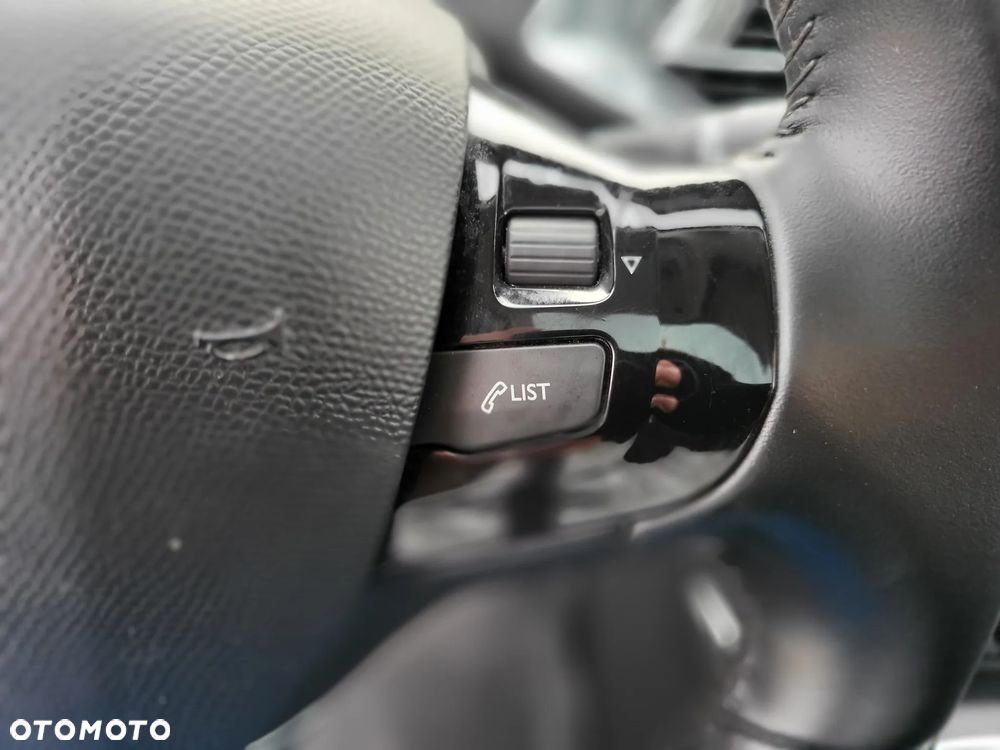 Peugeot 308 BlueHDi FAP 120 EAT6 Stop & Start Allure - 31