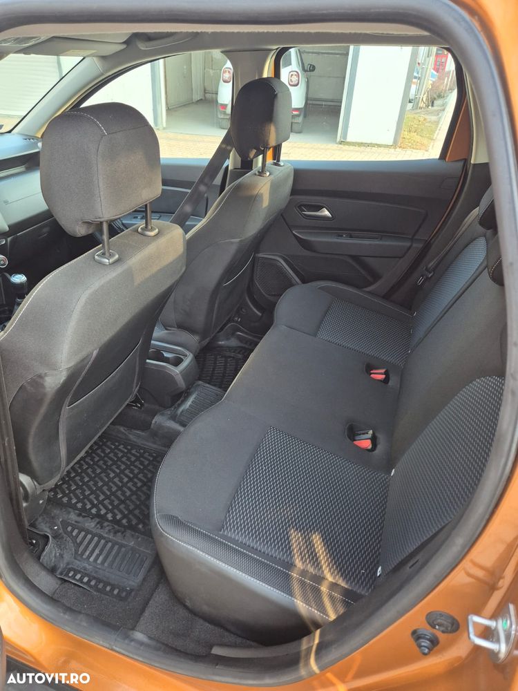 Dacia Duster 1.6 SCe 4WD Comfort - 8