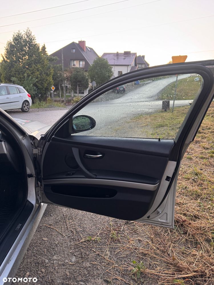 BMW Seria 3 320i Edition Exclusive - 15