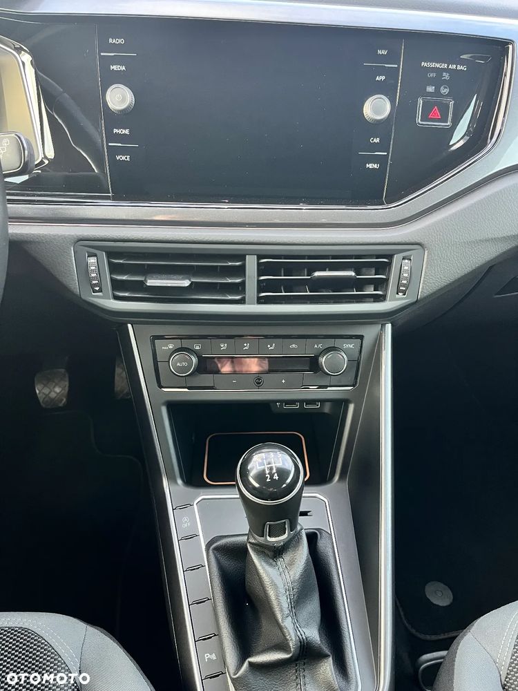 Volkswagen Polo - 31
