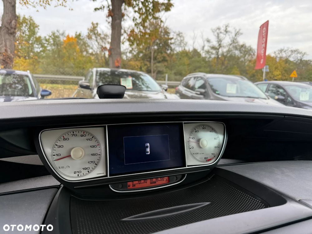 Peugeot 807 2.0 SR - 35