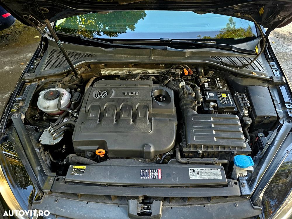 Volkswagen Golf 2.0 TDI DSG Highline - 38