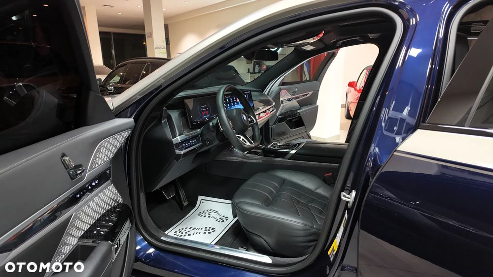 BMW i7 105.7kWh xDrive60 M Sport - 24