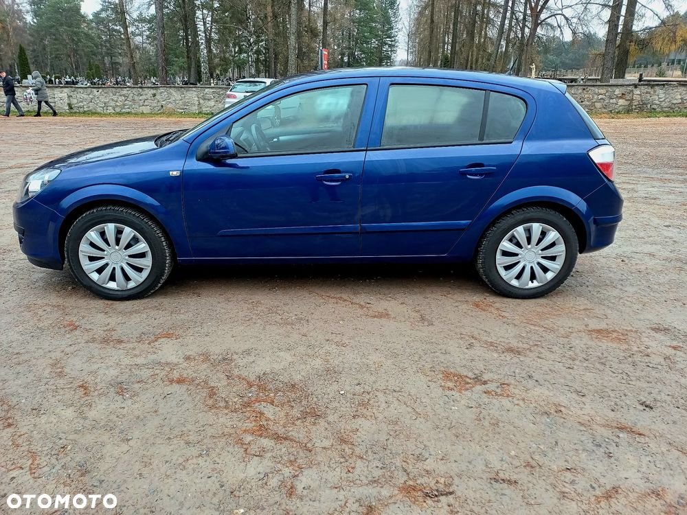 Opel Astra 1.6 - 10