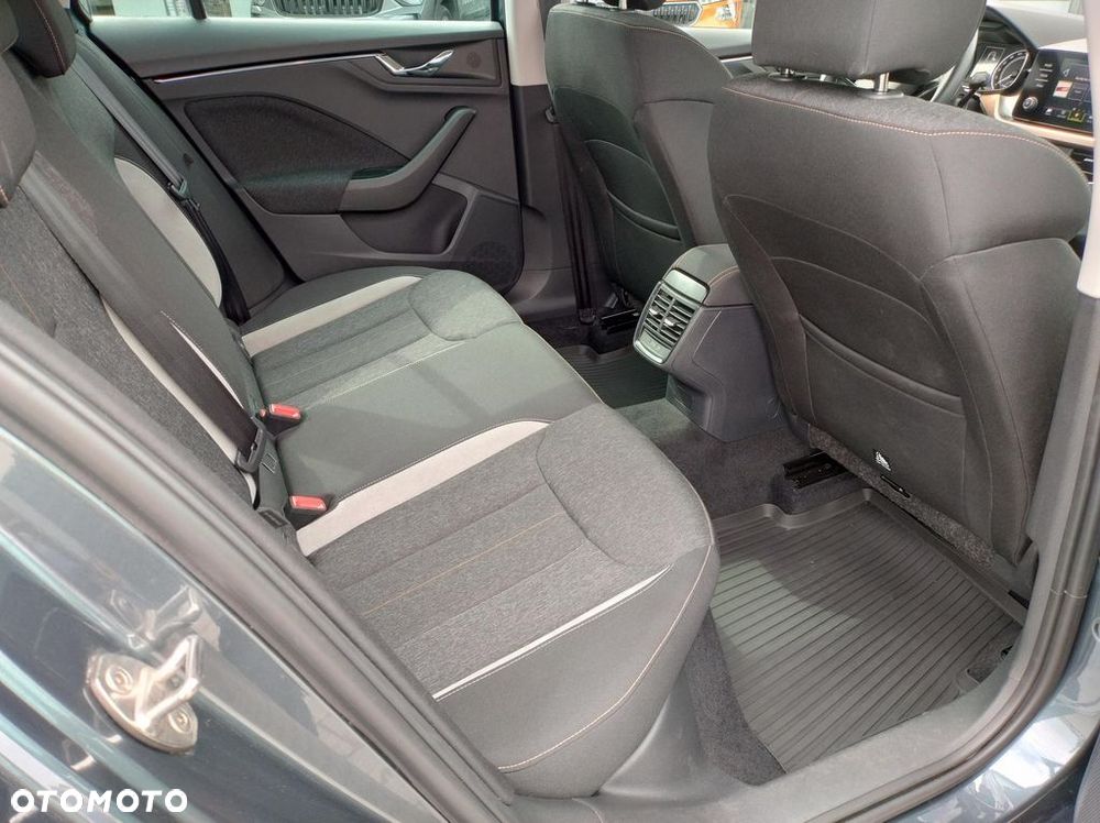 Skoda Kamiq 1.0 TSI Style - 11