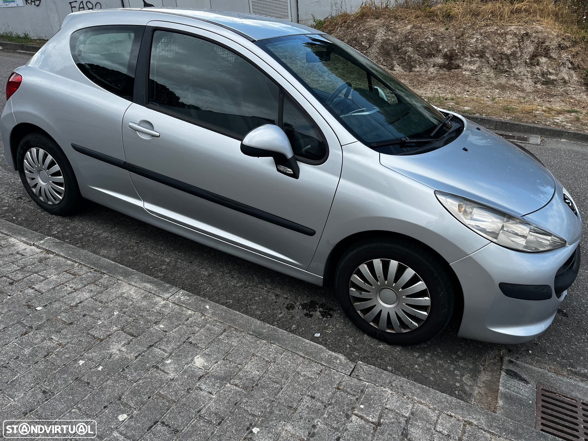 Peugeot 207 - 2