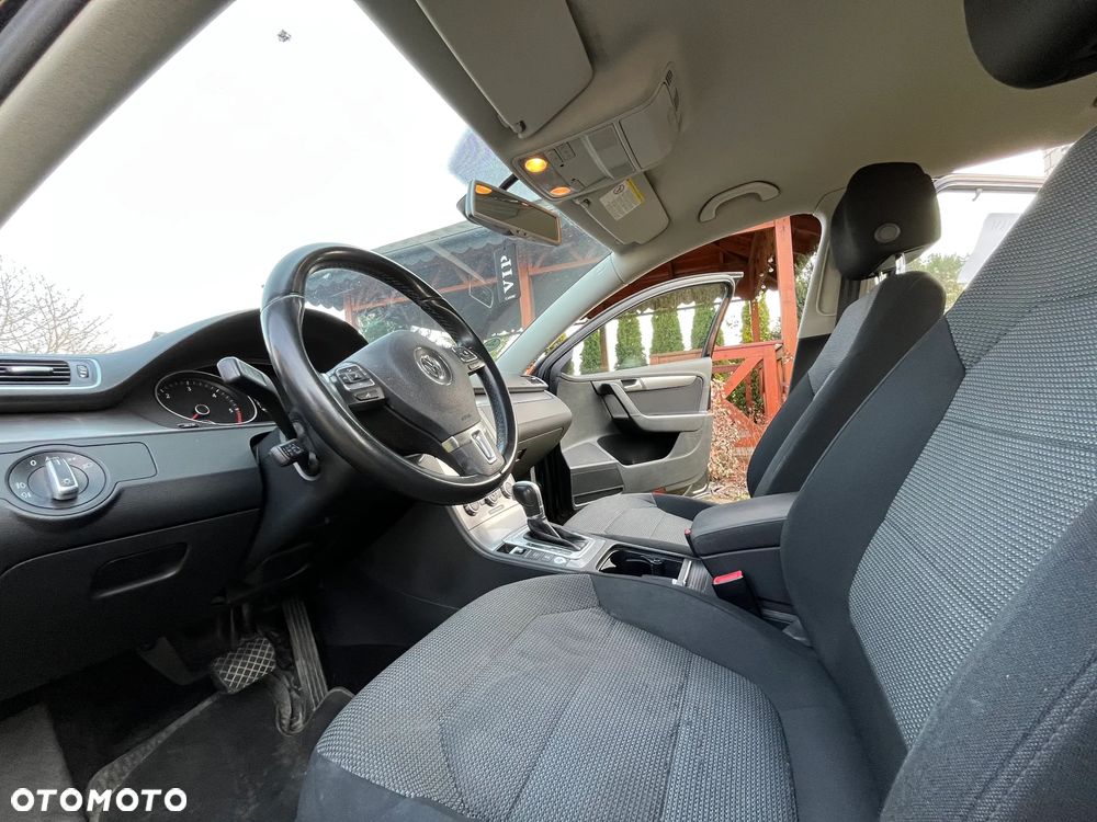Volkswagen Passat 2.0 TDI Comfortline Optimum DSG - 16