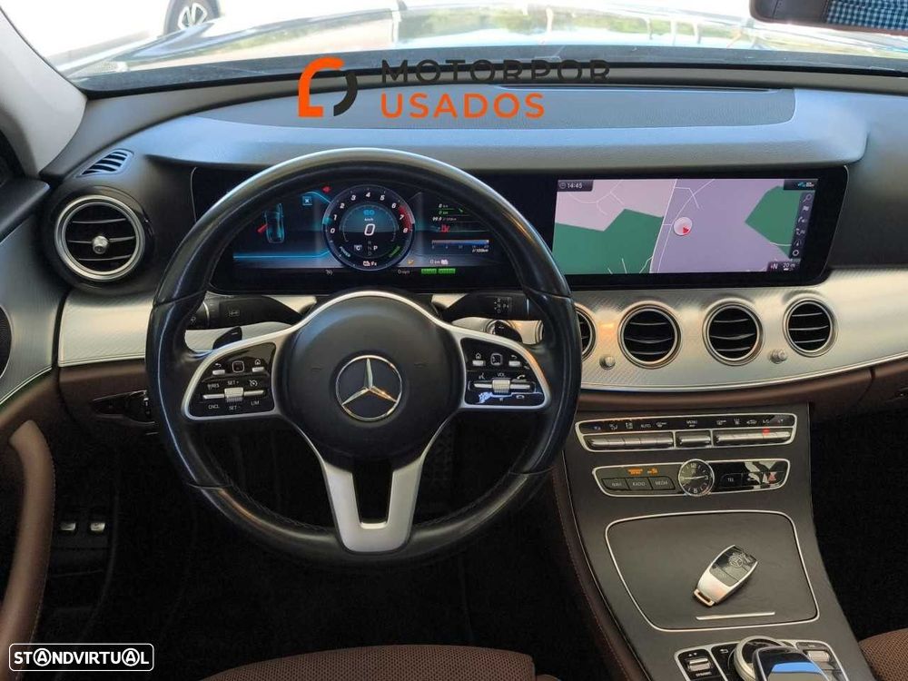 Mercedes-Benz E 300 e Exclusive Line — fotografia 15