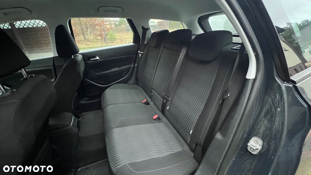 Peugeot 308 e-HDi FAP 115 Stop&Start Business Line Niveau 1 - 3