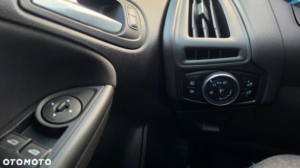 Ford Focus 1.0 EcoBoost SYNC Edition ASS - 37