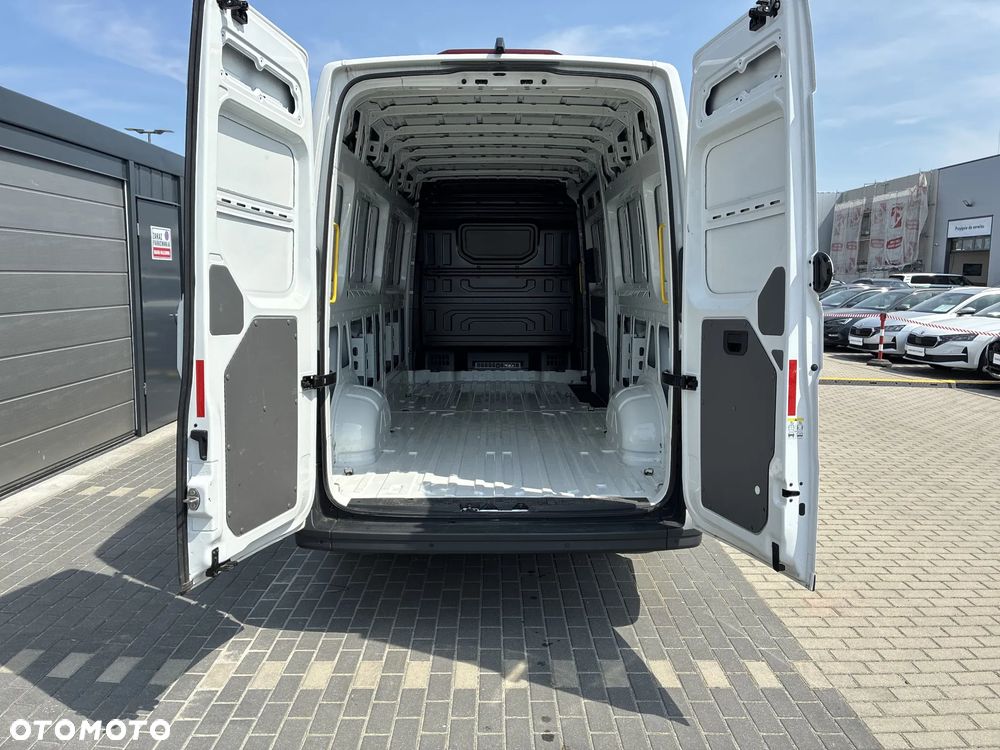 Volkswagen Crafter 35 BiTDI (14,4m3) - 12